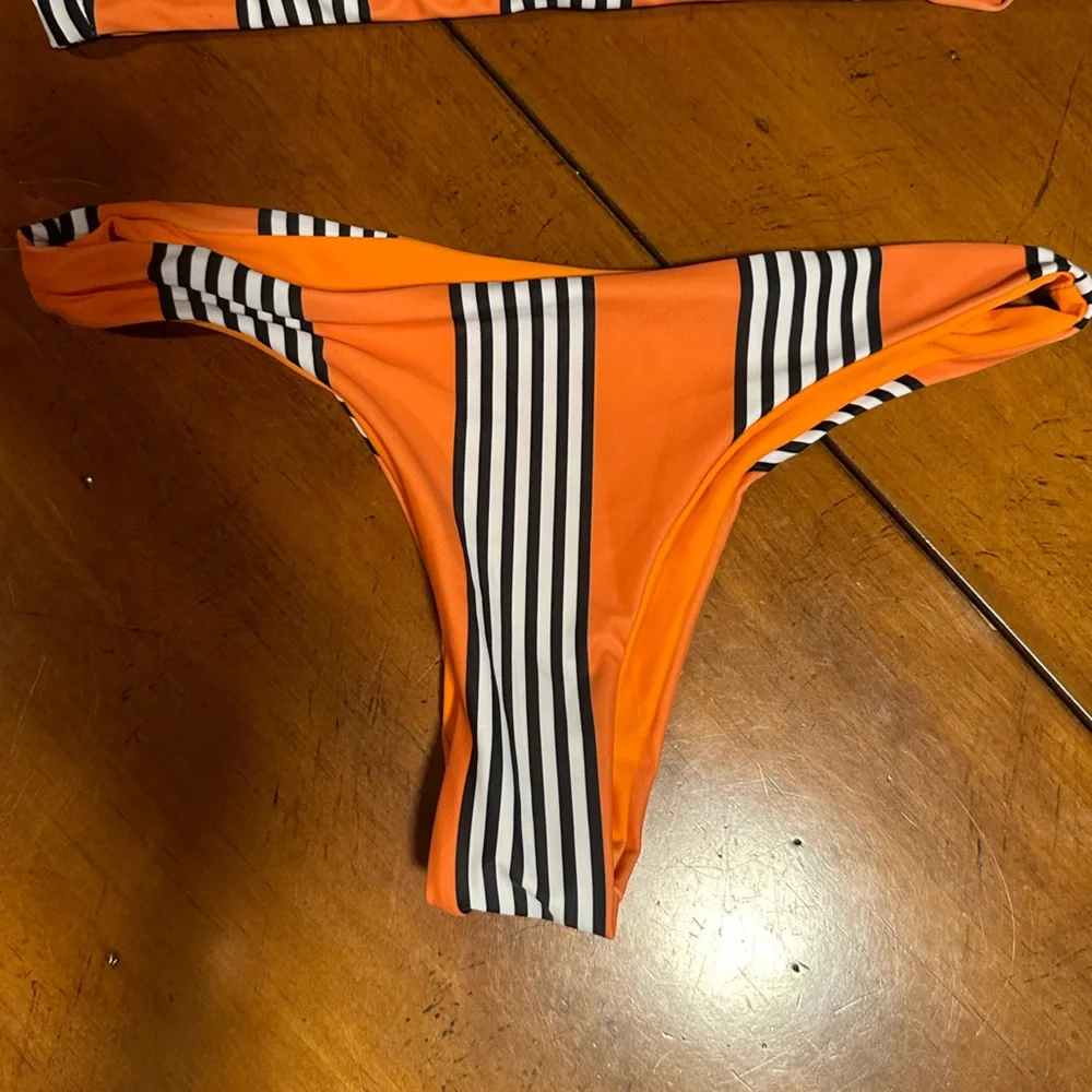 Stripped Bikini Set - Picture 3 of 5